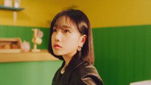 曺柔理【GLASSY】无水印高清音乐MV【1080P-MP4-73MB】百度网盘下载-28音盘地带